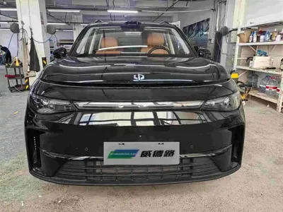 Leapmotor Leapmotor C16 2025, 1700 км, за 137500 CNY