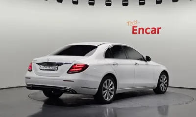 Mercedes-Benz E-Class 2018, 83215 км, за 23000000 KRW