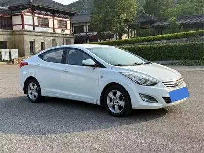 Hyundai Elantra Langdong 2014, 90000 км, за 19000 CNY