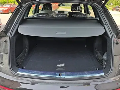 Audi Q5L 2026, 1100 км, за 275000 CNY