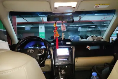 Toyota Camry 2015, 107600 км, за 70121.05 CNY - фото 18
