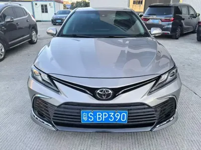 Toyota Camry 2022, 50000 км, за 87800 CNY