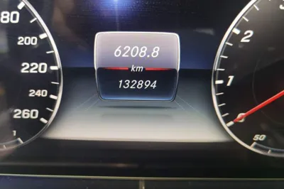 Mercedes-Benz E-Class 2017, 132800 км, за 144039.98 CNY - фото 12