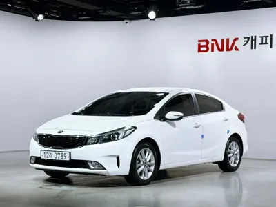 Kia K3 · 2016 год