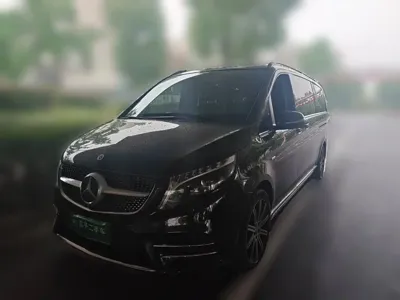 Mercedes-Benz V-Class · 2023 год