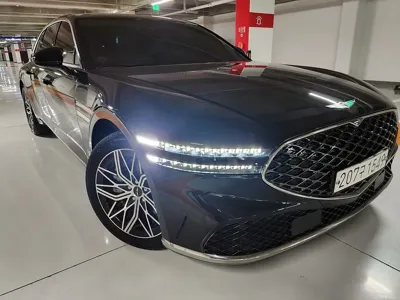 Genesis G90 · 2022 год