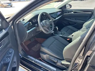 Volkswagen 帕萨特插电混动 2022, 65800 км, за 91199 CNY - фото 20