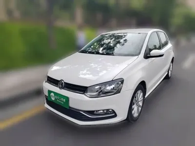 Volkswagen Polo · 2015 год