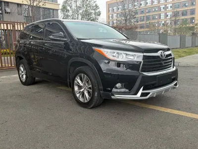 Toyota Highlander 2017, 95000 км, за 86800 CNY
