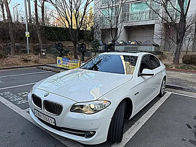 BMW 5-Series · 2012 год