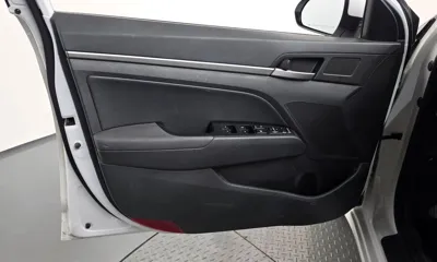 Hyundai Avante 2017, 107322 км, за 8400000 KRW - фото 24