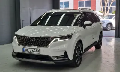 Kia Canival · 2023 год