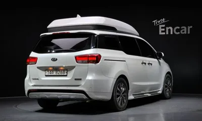 Kia Canival 2018, 197153 км, за 10500000 KRW - фото 2