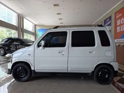 Suzuki Wagon R 2012, 90000 км, за 12000 CNY