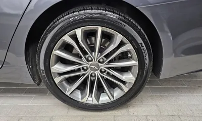 Hyundai Genesis 2015, 120082 км, за 8500000 KRW - фото 5