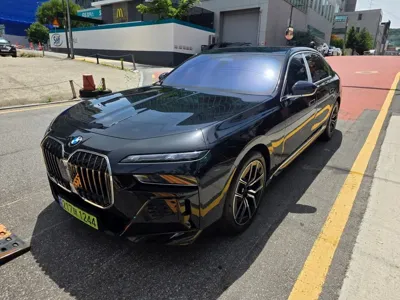 BMW 7-Series · 2026 год