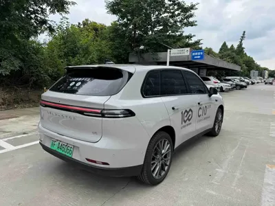 Leapmotor Leapmotor C10 2025, 11000 км, за 119000 CNY