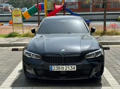 BMW 3-Series · 2023 год