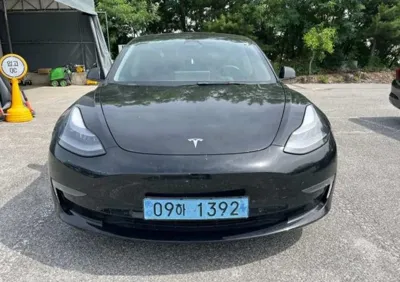 Tesla Model 3 · 2022 год