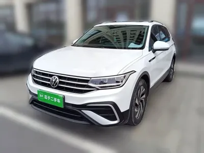 Volkswagen Tiguan L 2023, 68600 км, за 119200 CNY