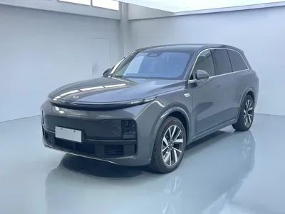 Li Auto Li L8 2024, 54300 км, за 208800 CNY
