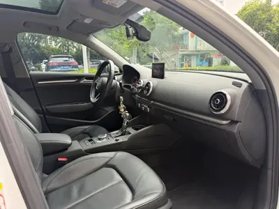 Audi A3 2019, 80000 км, за 59800 CNY - фото 11