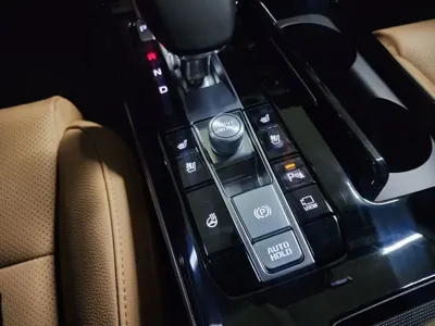 Kia K7 2021, 8015 км, за 24500000 KRW - фото 9