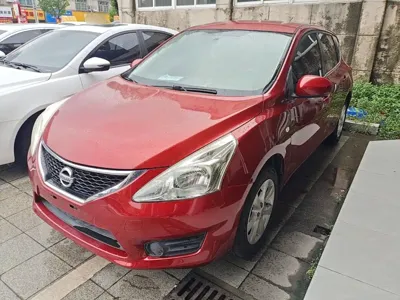 Nissan Tiida · 2015 год