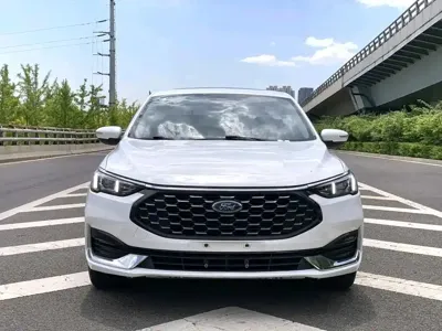 Ford Escort 2021, 10000 км, за 37800 CNY - фото 2