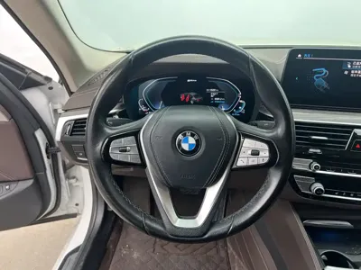 BMW 5 Series New Energy 2021, 95000 км, за 149800 CNY - фото 16