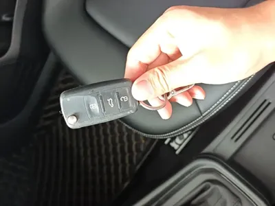 Volkswagen Santana 2022, 26000 км, за 42200 CNY - фото 9