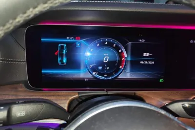 Mercedes-Benz E-Class 2019, 35600 км, за 193630.98 CNY - фото 8