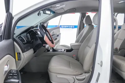 Kia Canival 2015, 147899 км, за 9500000 KRW - фото 8