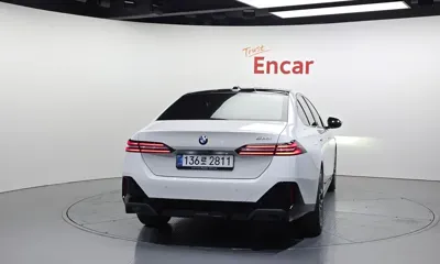 BMW 5-Series 2025, 9570 км, за 67900000 KRW