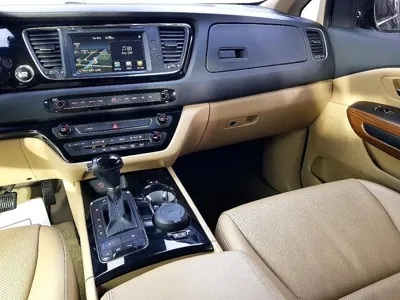 Kia Canival 2016, 147620 км, за 12690000 KRW - фото 10