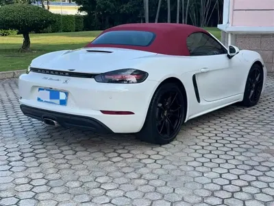 Porsche 718 2021, 10000 км, за 399000 CNY