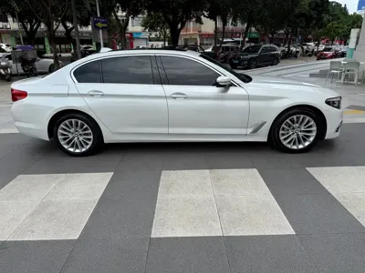 BMW 5 Series 2019, 60000 км, за 143800 CNY - фото 8