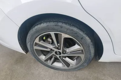 Hyundai Elantra (6th Generation 2016, 51300 км, за 51552.3 CNY - фото 11