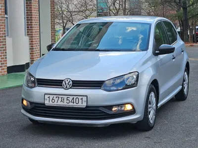 Volkswagen Polo 2016, 54283 км, за 9990000 KRW