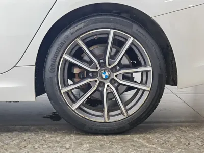 BMW 3 Series 2020, 90200 км, за 123900 CNY - фото 9