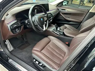 BMW 5 Series 2021, 70000 км, за 215799 CNY - фото 7