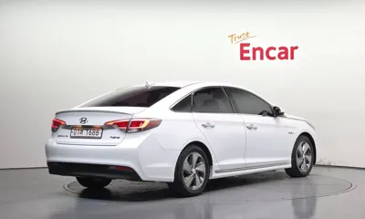 Hyundai Sonata 2017, 170554 км, за 9000000 KRW