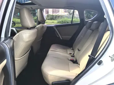 Toyota RAV4 2017, 93000 км, за 63800 CNY - фото 3