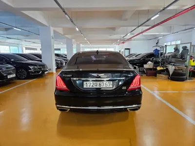 Genesis EQ900 2017, 304821 км, за 10480000 KRW