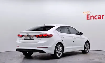 Hyundai Avante 2018, 125110 км, за 8800000 KRW - фото 2