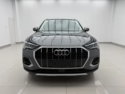 Audi Q3 2022, 19000 км, за 195799 CNY