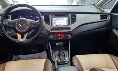 Kia Carens 2015, 146514 км, за 7500000 KRW - фото 7