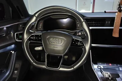 Audi A6L 2022, 93500 км, за 241042.39 CNY - фото 8