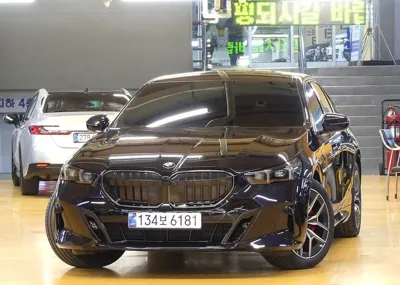 BMW 5-Series 2025, 29000 км, за 62000000 KRW