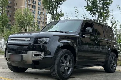 Land Rover Defender · 2023 год